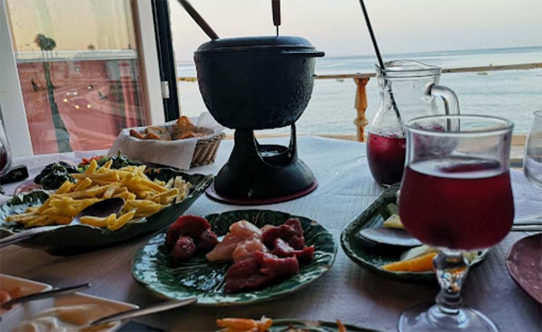 Os Bons Restaurantes com Vista para o Mar em Paço de Arcos