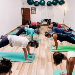 Pilates clínico. Pilates pré e pós-parto. Massagem terapêutica/relaxamento. Massagem para grávidas. Massagem de som.