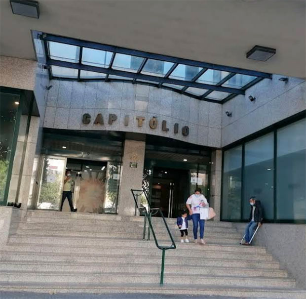 Centro Empresarial Capitólio escritórios modernos Porto
