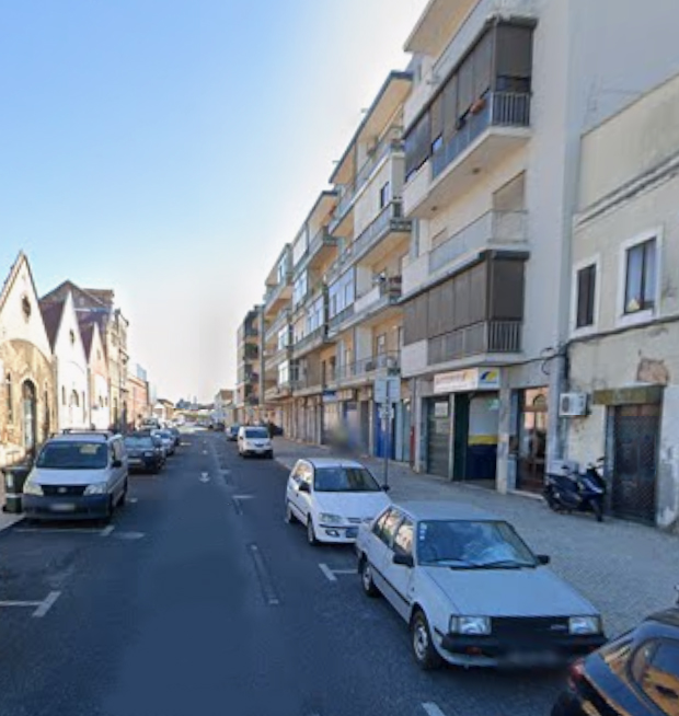 Construção, reabilitação de edifícios e venda de materiais de construção