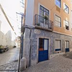 É uma empresa de construção civil em Lisboa especializada em obras residenciais e comerciais