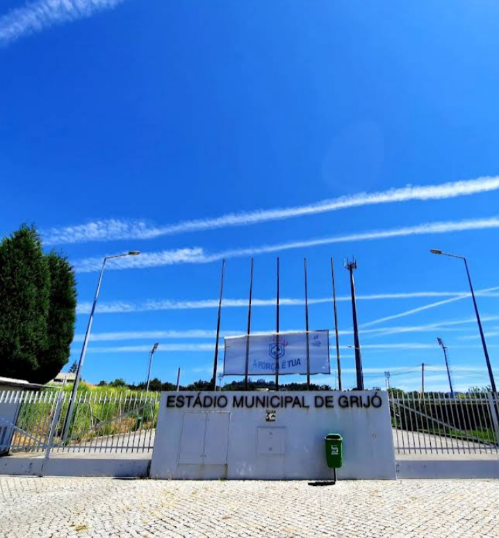 Estádio Municipal de Grijó campo de futebol em Vila Nova de Gaia