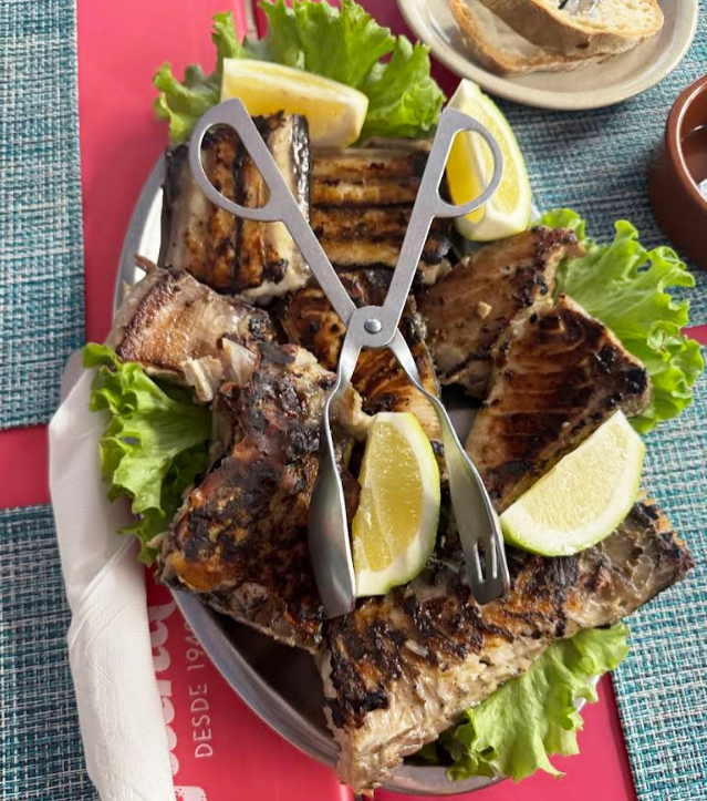 Restaurante A Poita tasca de peixe fresco e marisco em Madalena do Mar na Madeira