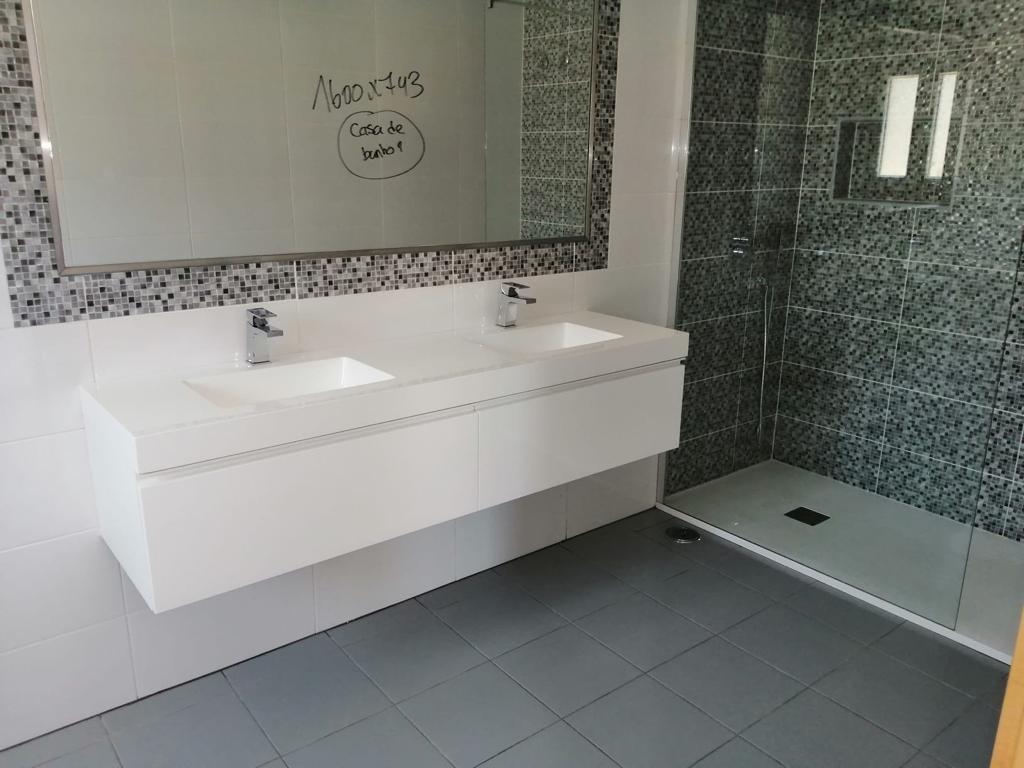 Edmundo Gomes Remodelações & Construções unipessoal Lda foto 8