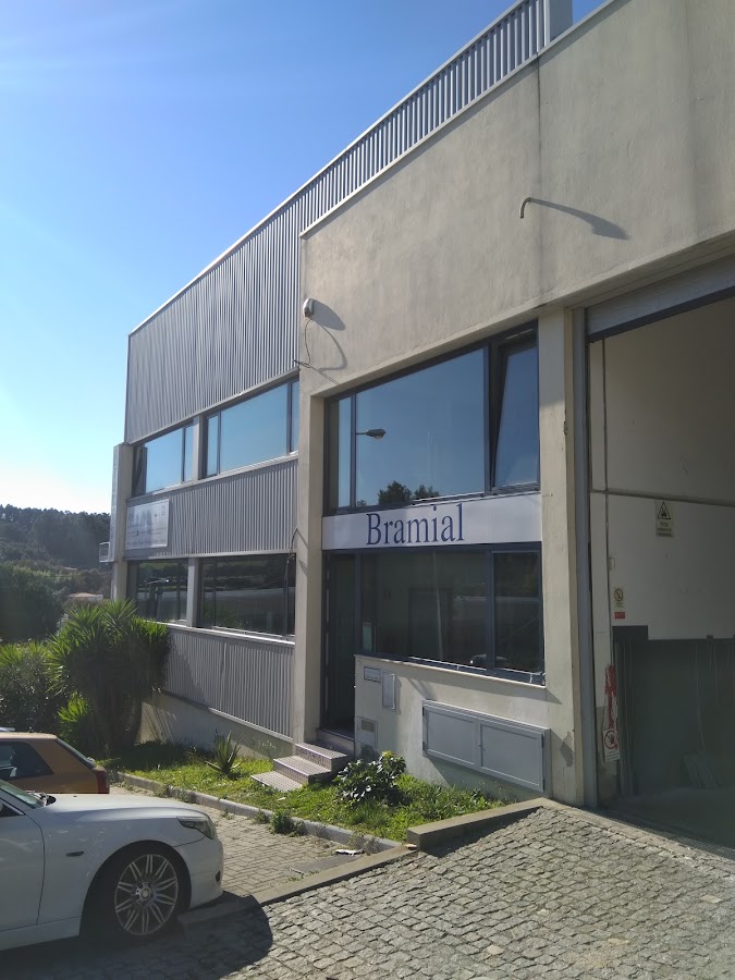 Bramial - Janelas e Caixilharia em Alumínio e PVC foto 1