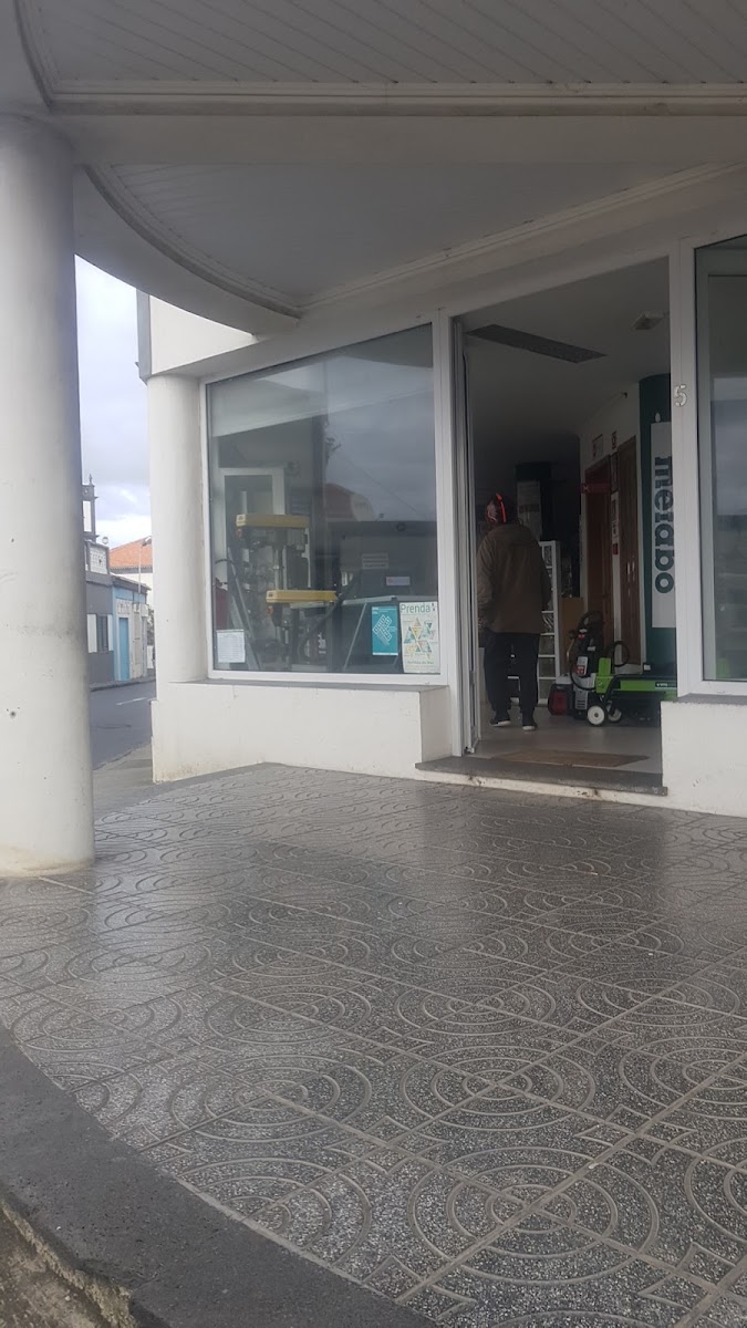 Mariano Brum Gouveia & Filhos, Lda - LOJA 1 - RABO DE PEIXE foto 10