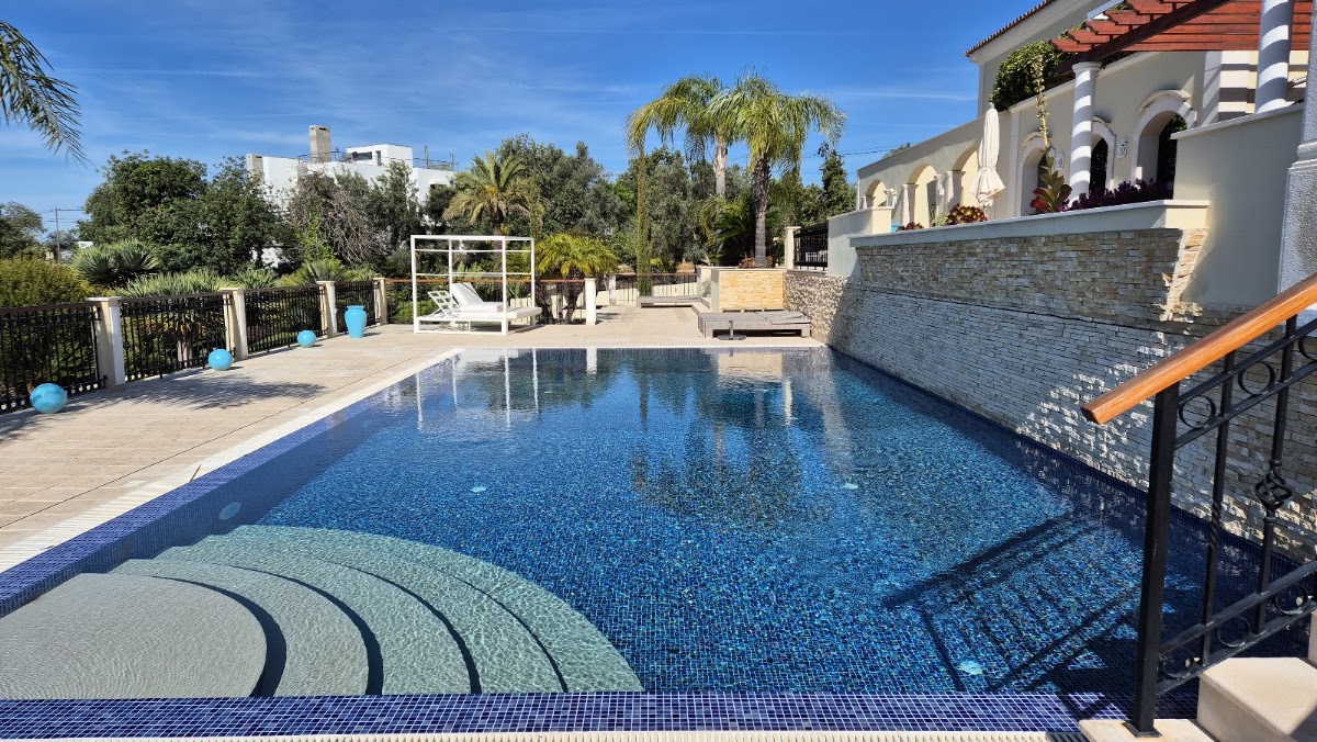 AQUALUX - pools | gardens | wellness & spas foto 4