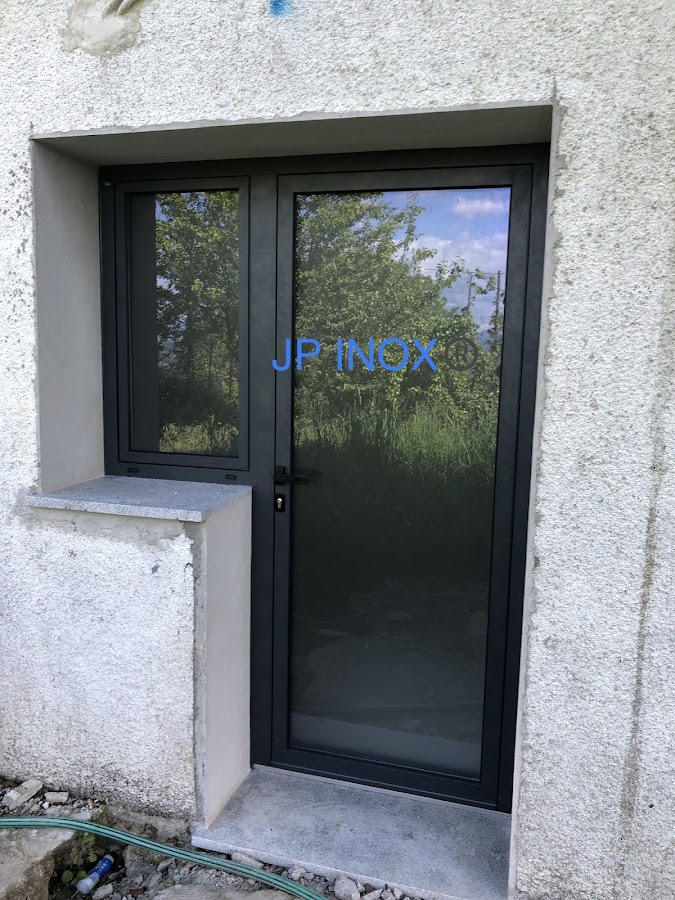 JP INOX® - Puxadores e Gradeamentos em Inox Caixilharias em Alumínio ou PVC foto 3