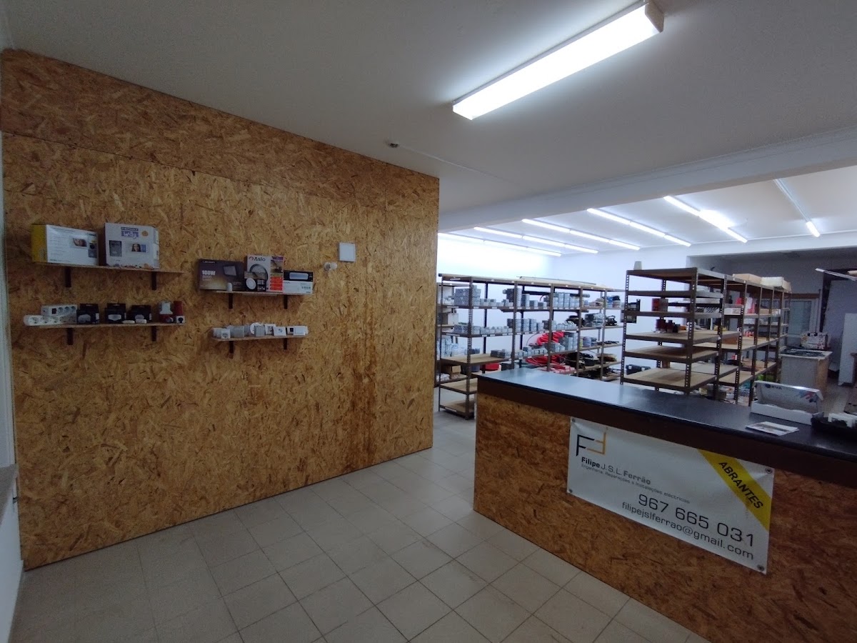 Filipe J. S. L. Ferrão, Engenharia, Reparações e Instalações Eléctricas foto 3