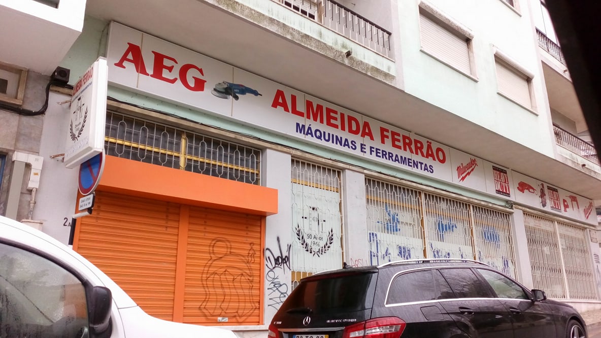 Ferrageira de Almada de Rebelo &amp; Garrido foto 2