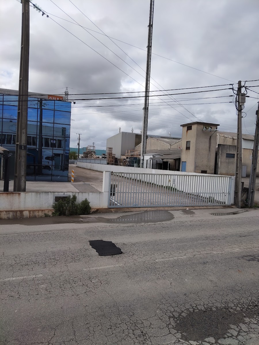 Qual-Indústria Metálica, Lda foto 7
