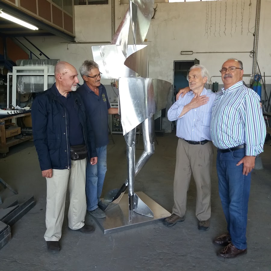 Atelier de Aluminios, Industria Metalurgica, Ldª foto 2