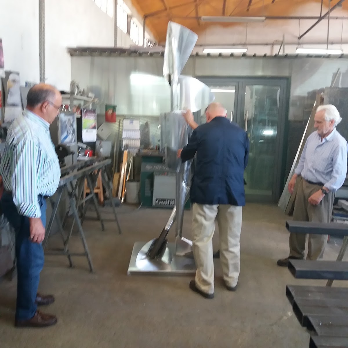 Atelier de Aluminios, Industria Metalurgica, Ldª foto 5