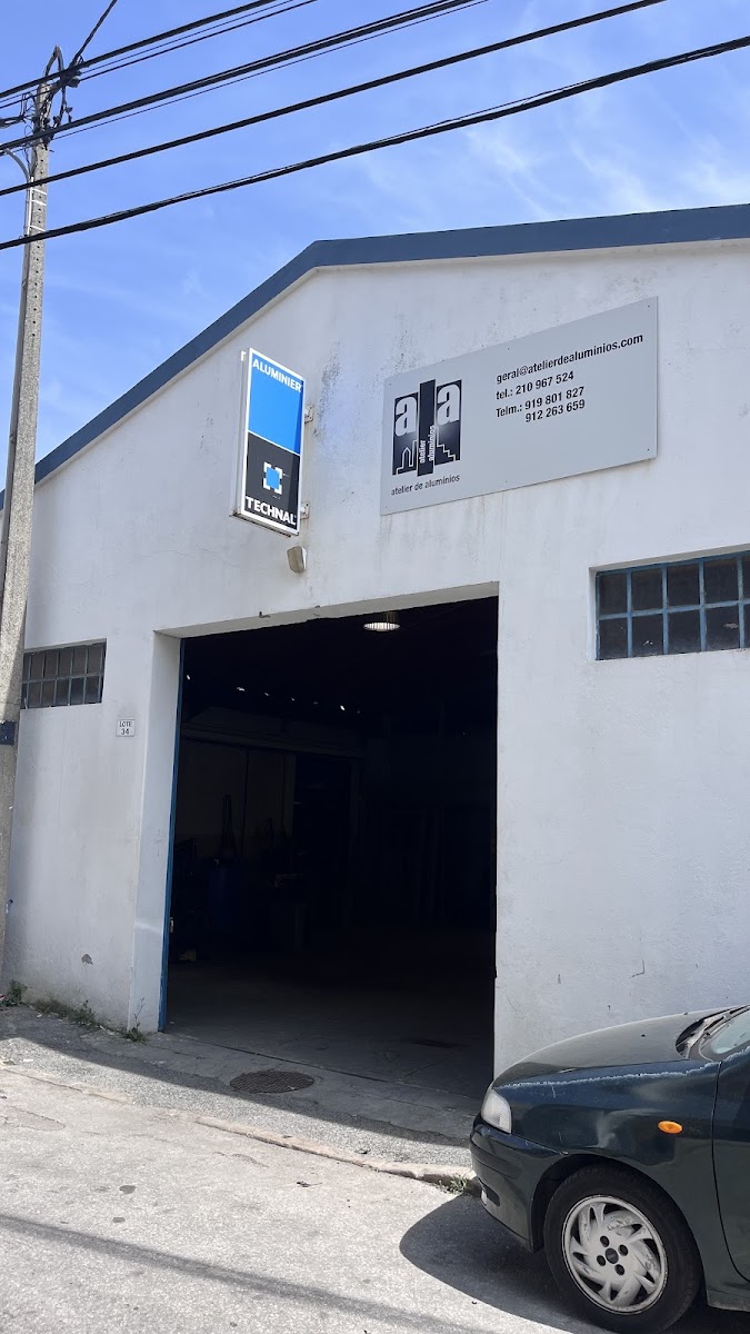 Atelier de Aluminios, Industria Metalurgica, Ldª foto 7