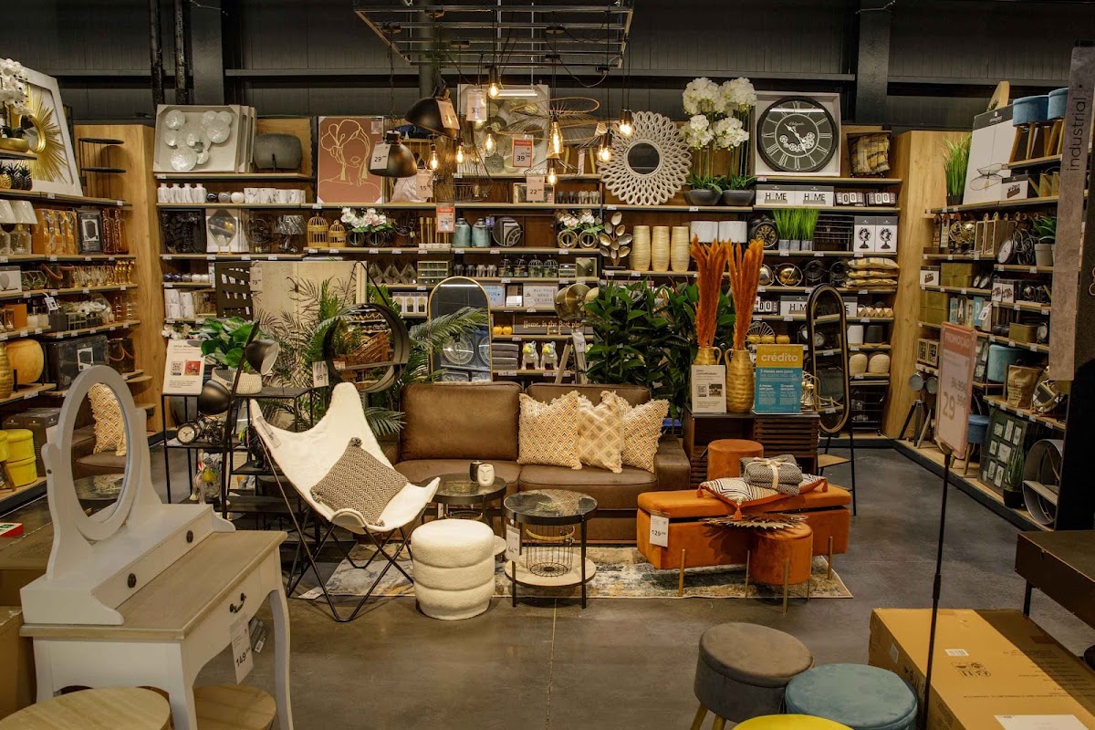 hôma Coimbra Centro: Decoração, Mobiliário, Cozinha, Arrumação foto 1