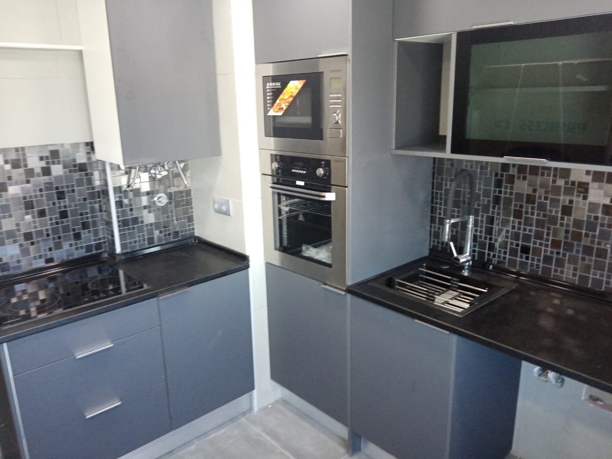 J&Sremodela e constroi foto 3