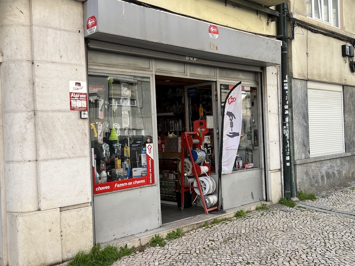 Chaves da Alameda de Alves &amp; Pereira Lda foto 7