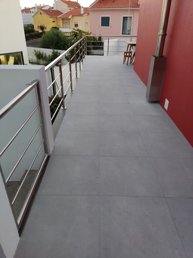 HOUSE RENO - Construção e Remodelações em Empresas, Espaços Comercias e Habitações. foto 2