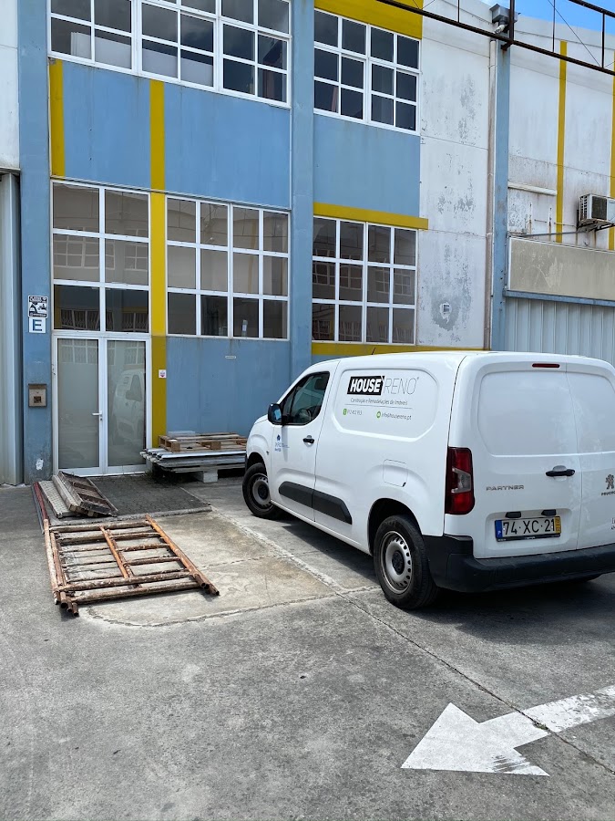 HOUSE RENO - Construção e Remodelações em Empresas, Espaços Comercias e Habitações. foto 4