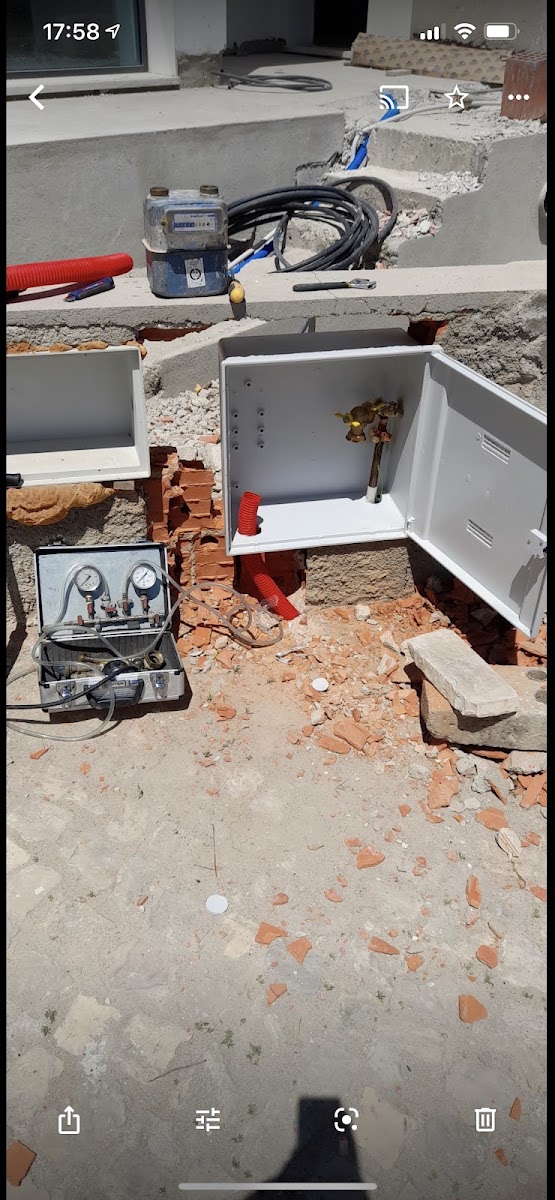 Prom Instal - Instalação e Reparação de Redes de Gás, Água, Canalização e Energia Solar,Lda. foto 10