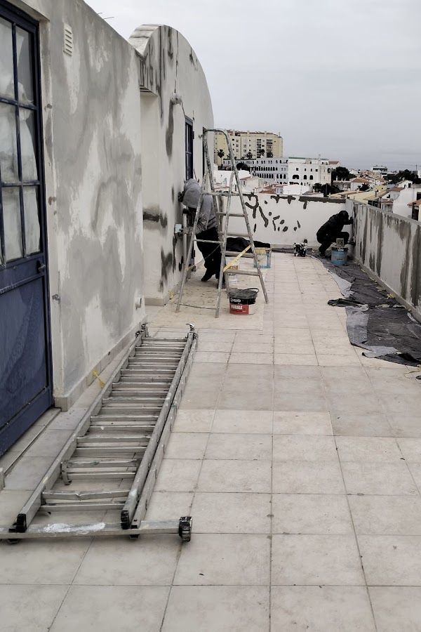 Solução Âncorada Pinturas e Construções LDA foto 2